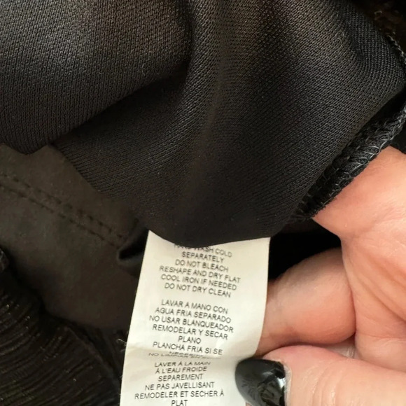 EUC Tahari Black Pleated Sleeveless Evening Dress Size Small - Picture 6 of 6